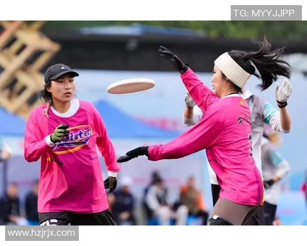 杭州飞盘队与重庆飞盘队赛后复盘探讨团队协作的成功与挑战